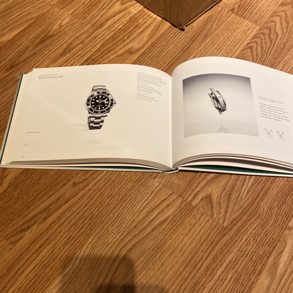 Watch Books - image 4